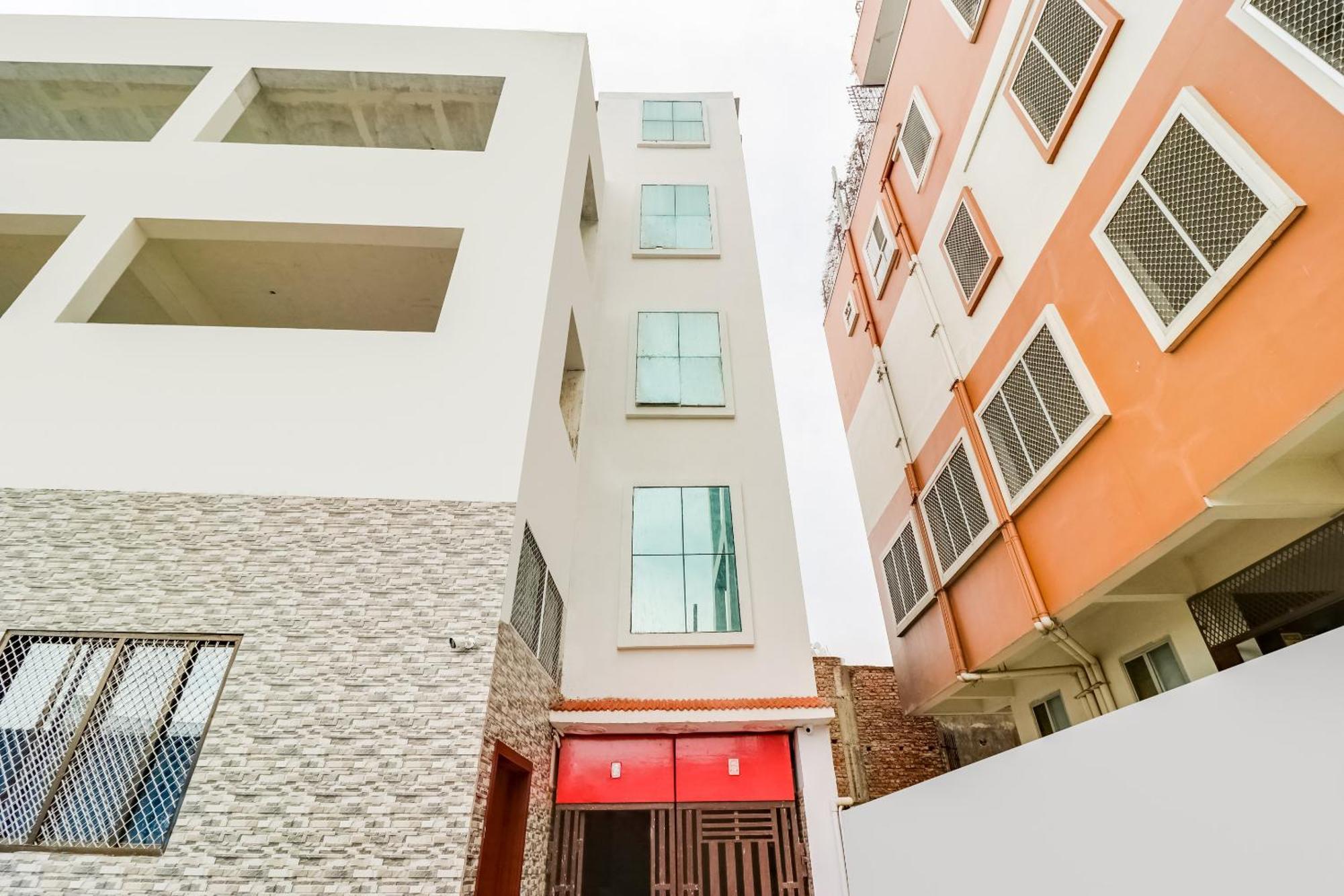 Super Hotel O Rs Inn Gorakhpur Esterno foto