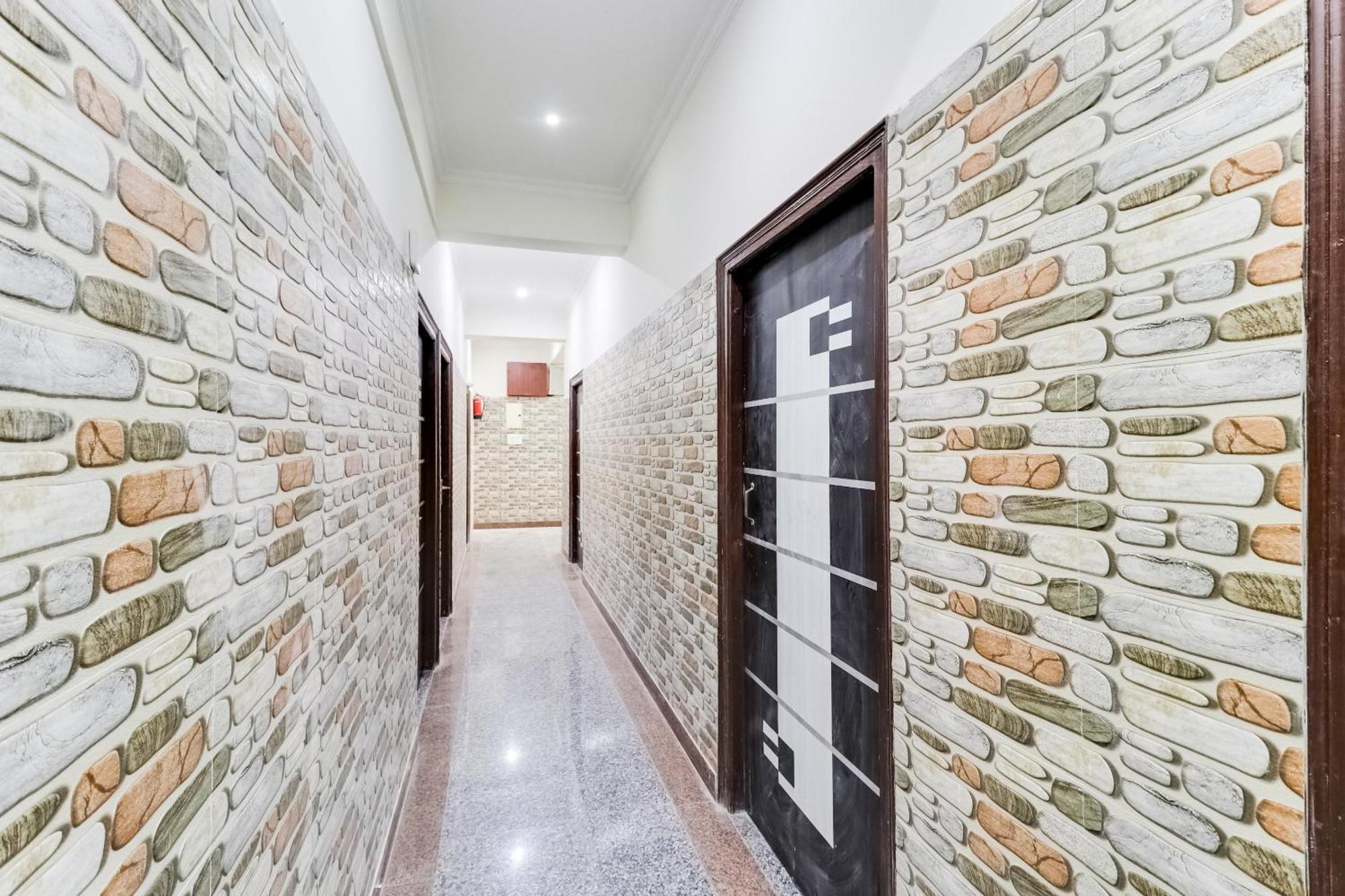 Super Hotel O Rs Inn Gorakhpur Esterno foto