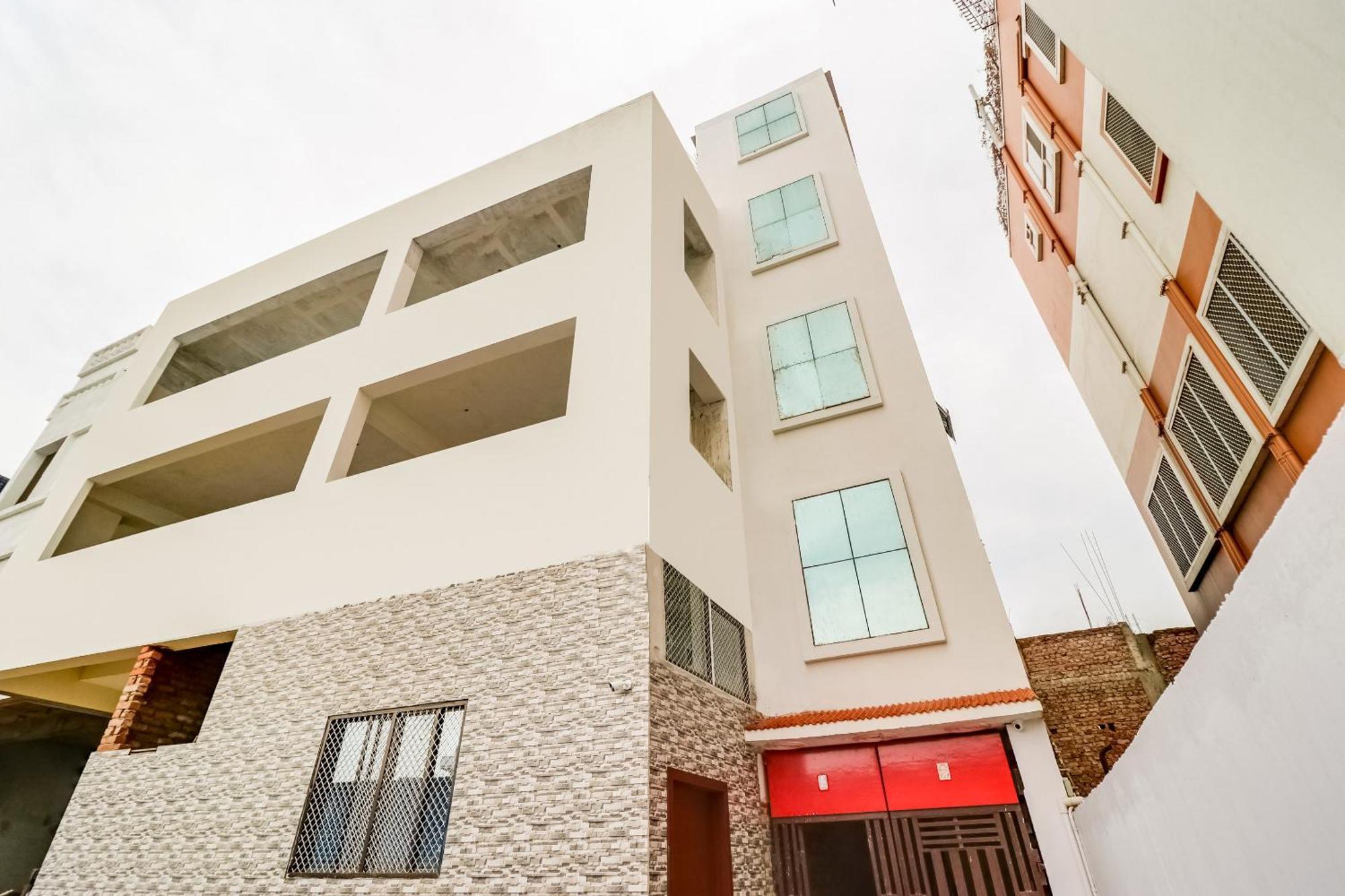 Super Hotel O Rs Inn Gorakhpur Esterno foto